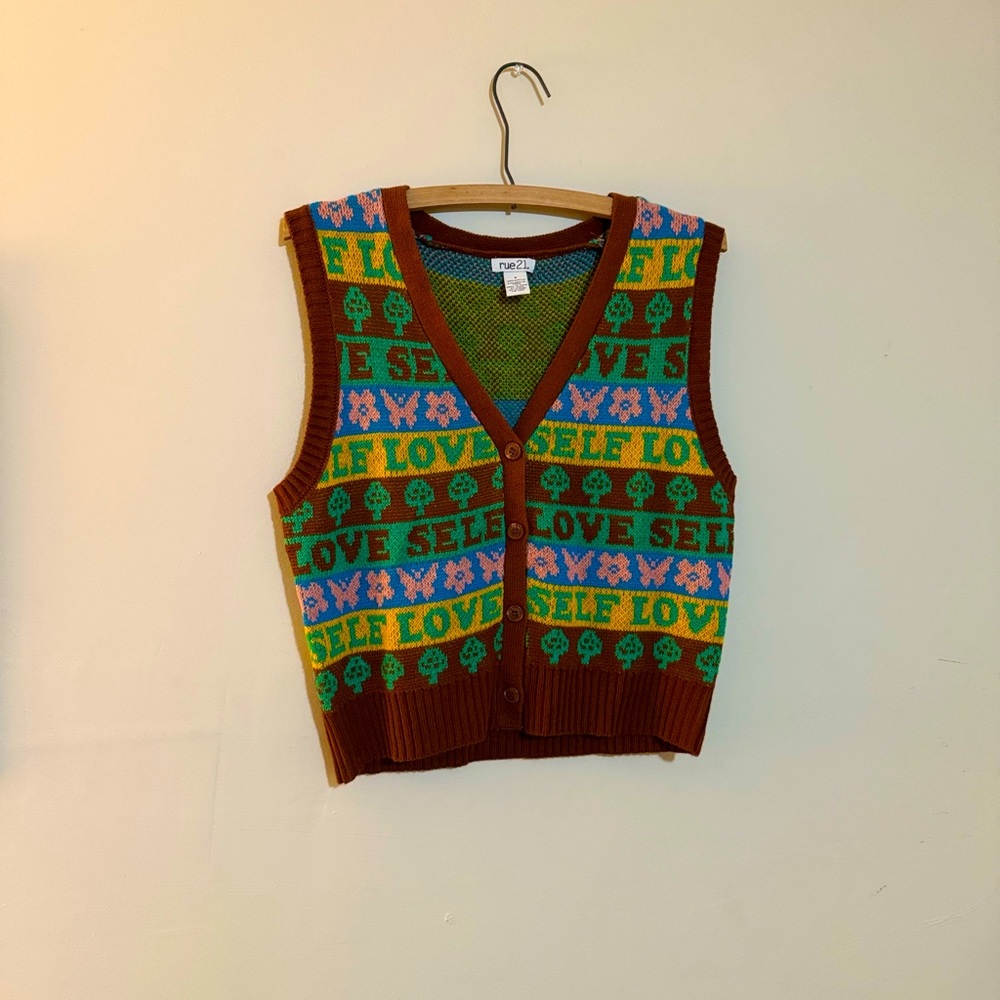 Rue21 Small cottage core vest